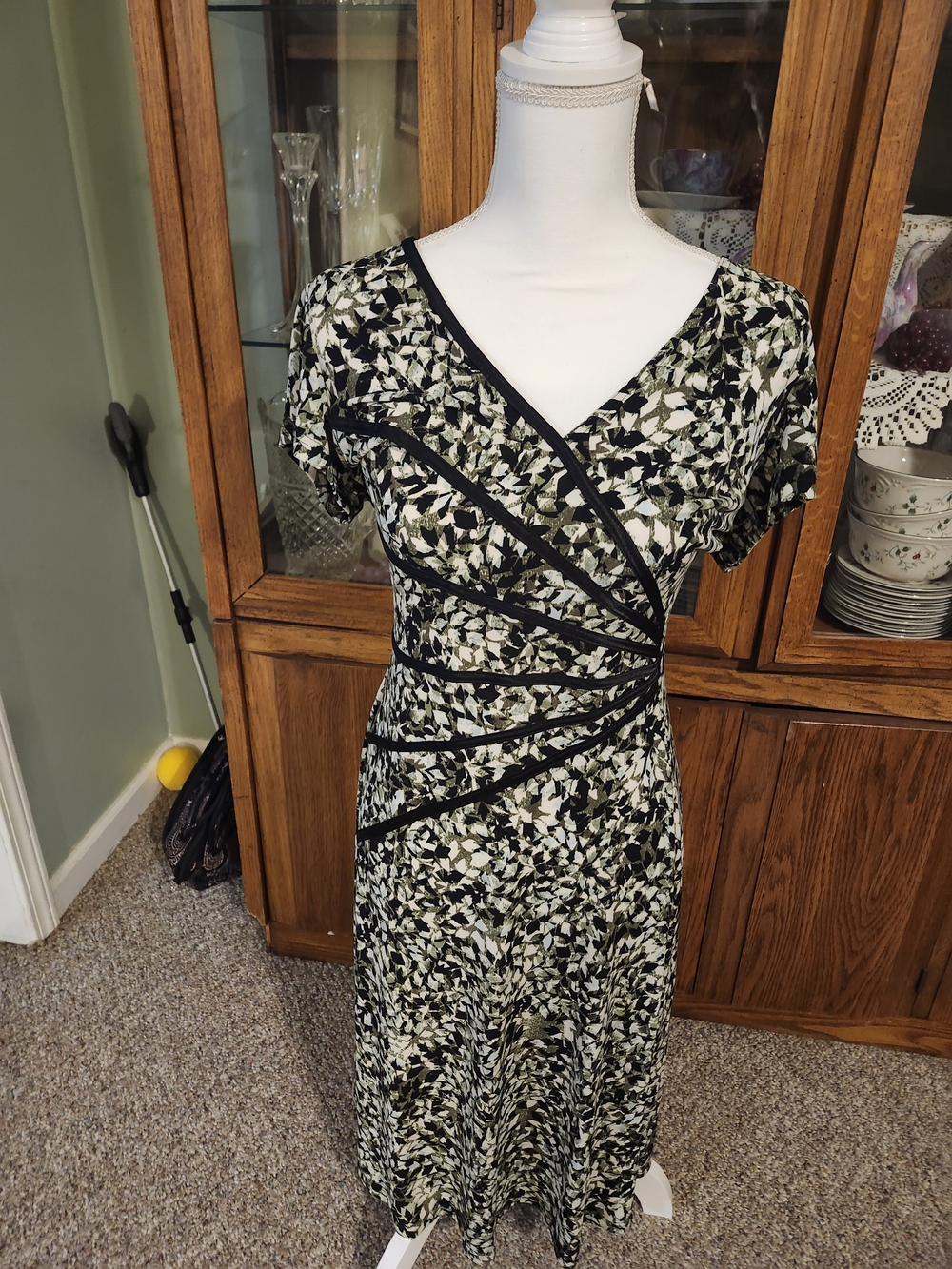 Women's Black, Light Green And White Patterned Wrap-Style Dress